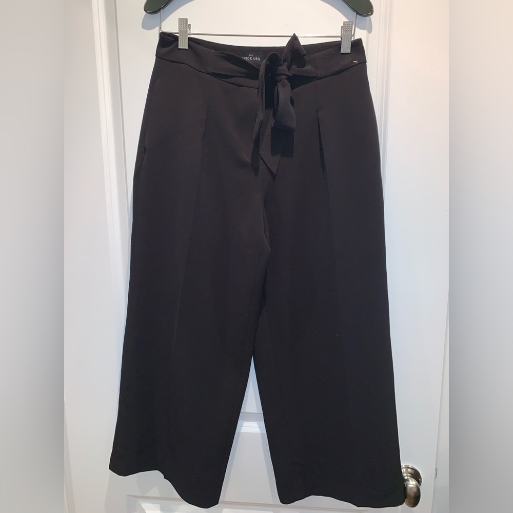Ann Taylor High Waisted dress pants with bow tie belt